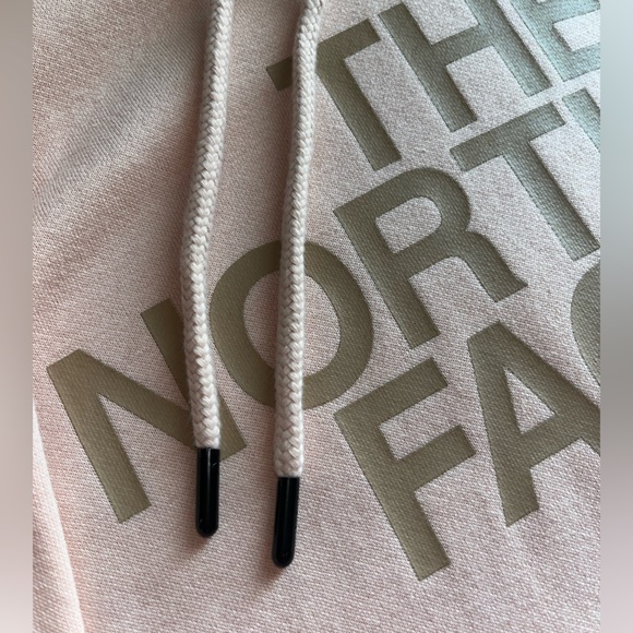 THE NORTH FACE Women’s Half Dome Pullover Hoodie NWOT - Picture 3 of 9